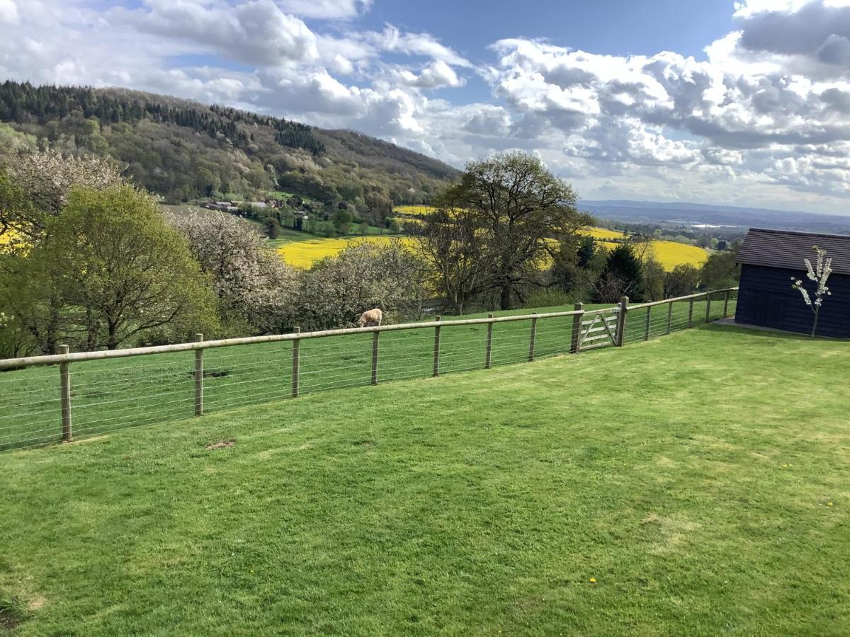 Woodcutters Barn, Overlooking Ledbury & Malvern Hills Bagian luar foto